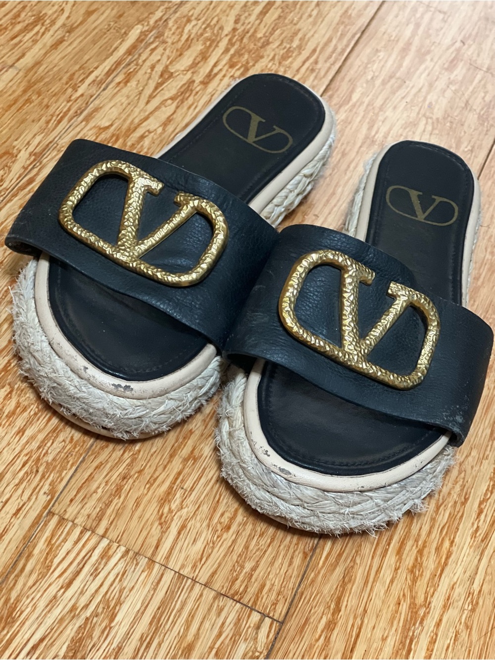 VALENTINO SANDALS SIZE 37 - Picture 2 of 4
